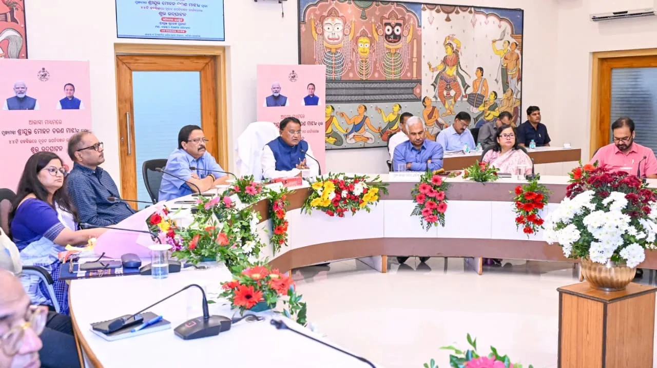  Chief Minister Mohan Charan Majhi inaugurating the new Sub-Registrar offices.  