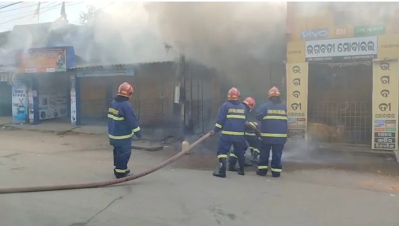  Fire breaks out at a market complex in Bargarh town, Odisha. Photograph: (Sambad) 