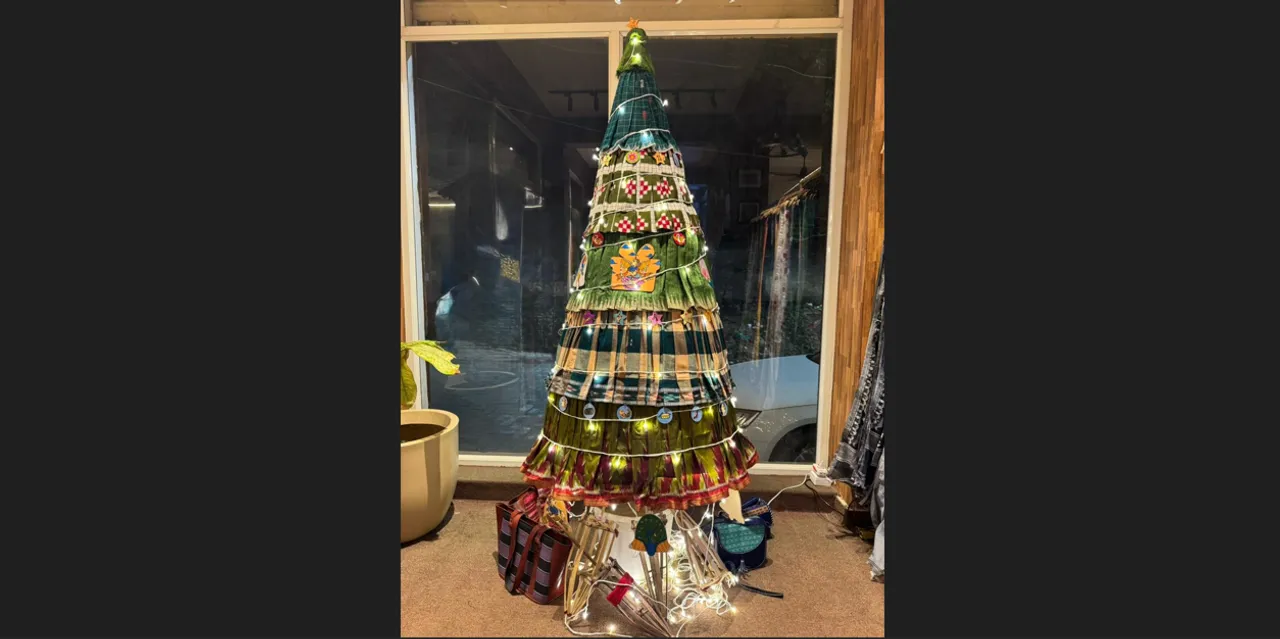  Reemly’s Design Studio unveils sustainable handloom Christmas tree rooted in Odisha’s craft traditions