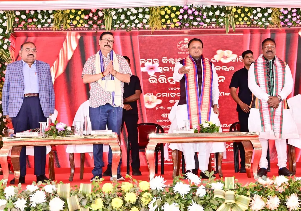  CM Mohan Charan Majhi launching the projects in Sambalpur.  