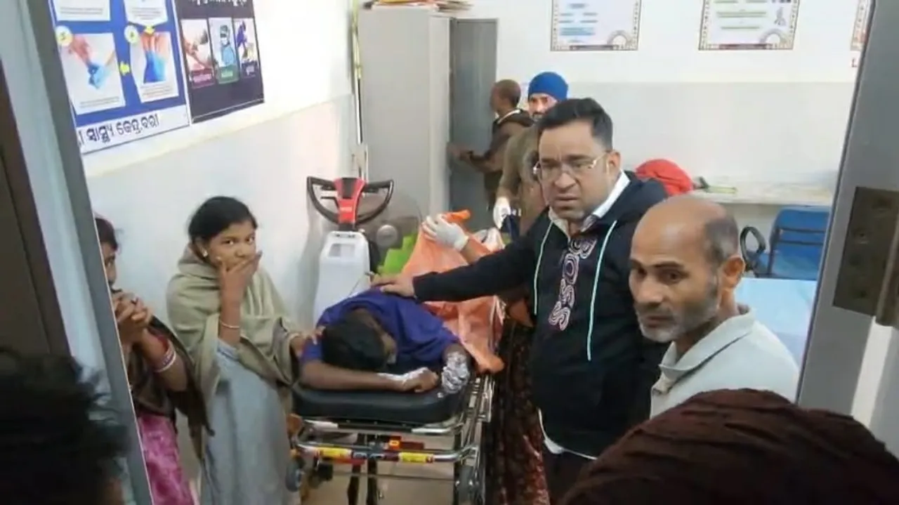  A girl student in Bari area sustains critical injuries burn injuries after accidentally falling into hot water Photograph: (Sambad) 