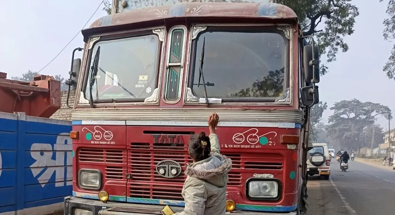  Odisha: STA issues SOP for transportation of sand, orders strict enforcement