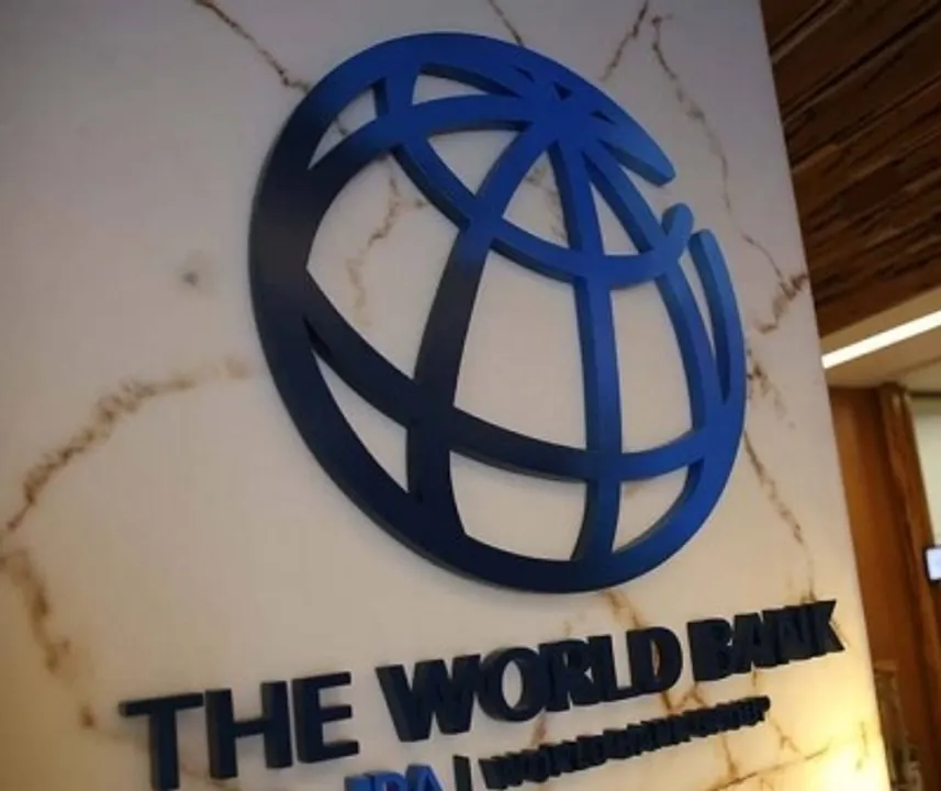  World Bank sees global economy holding up amid trade turmoil, growth to slow