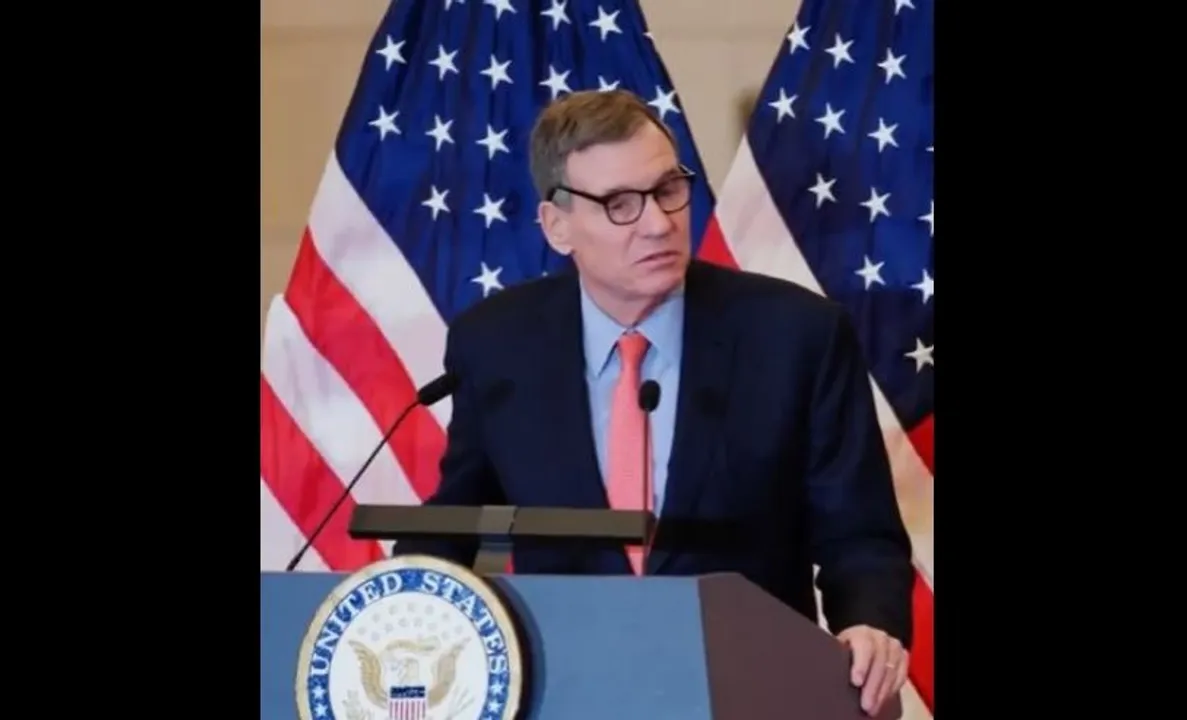  Senator warns tariff threats by Trump could unsettle global markets