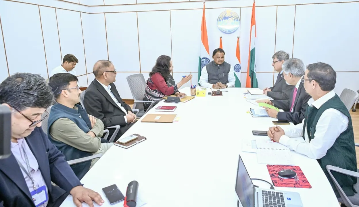  Meeting between Odisha CM Mohan Charan Majhi and NITI Aayog Member Arvind Virmani was held at the Lok Seva Bhawan 