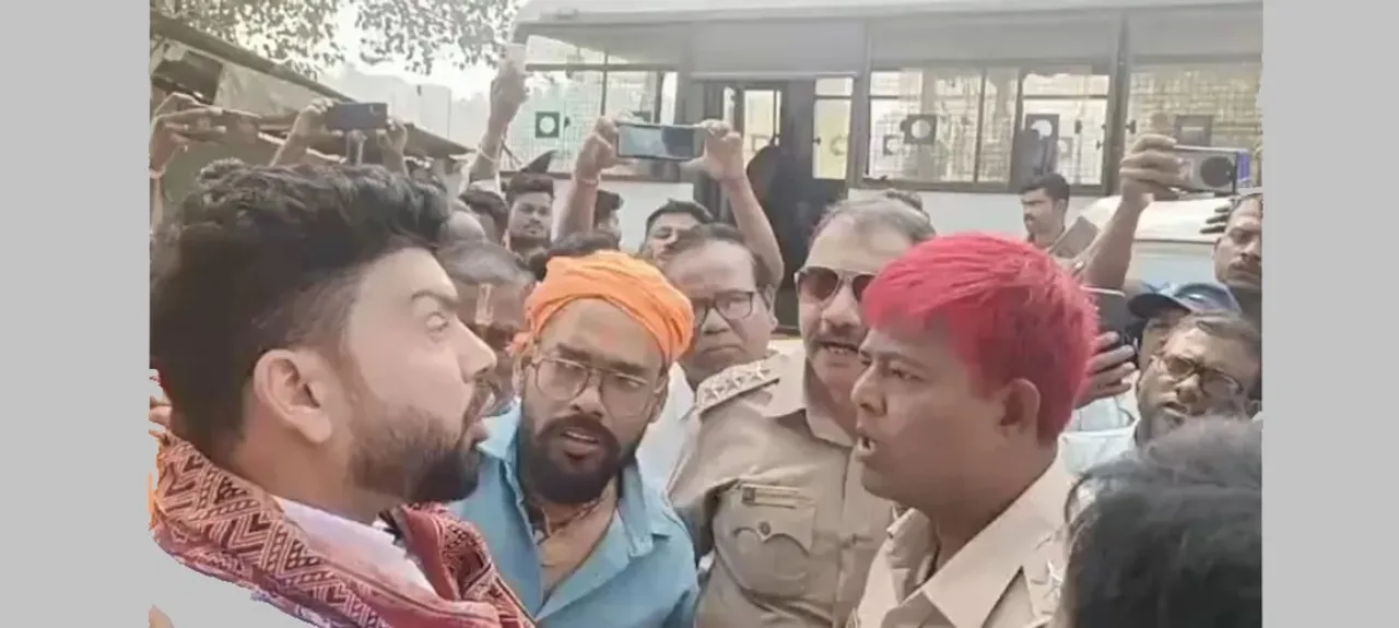  Rashmi Ranjan Das, DSP, Jagatsinghpur district, performing duties while flaunting his distinctly coloured hair
 