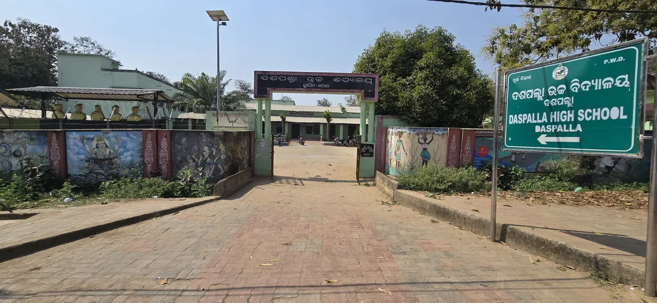  Odisha Shock: Two students found unconscious at school in Daspalla, intoxication alleged