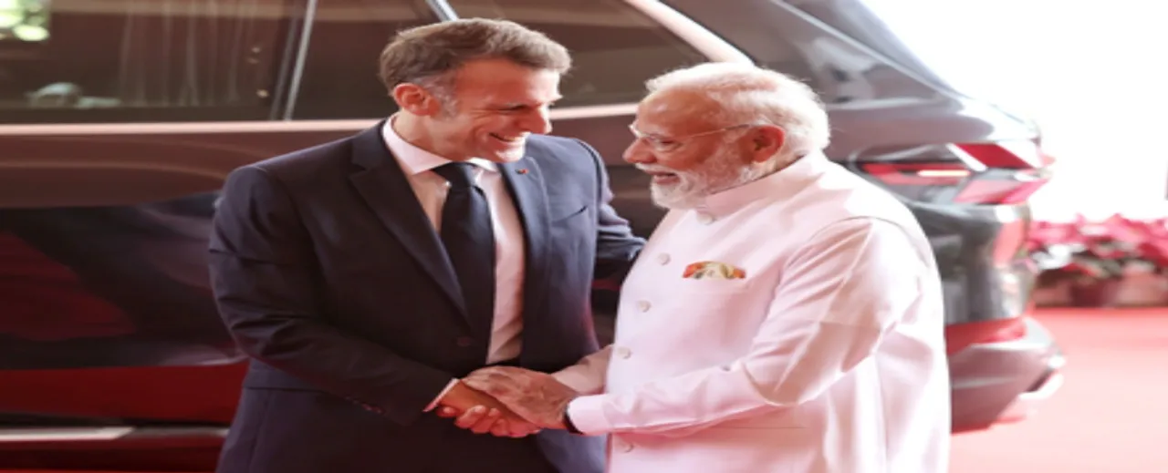modi with macron in mumbai