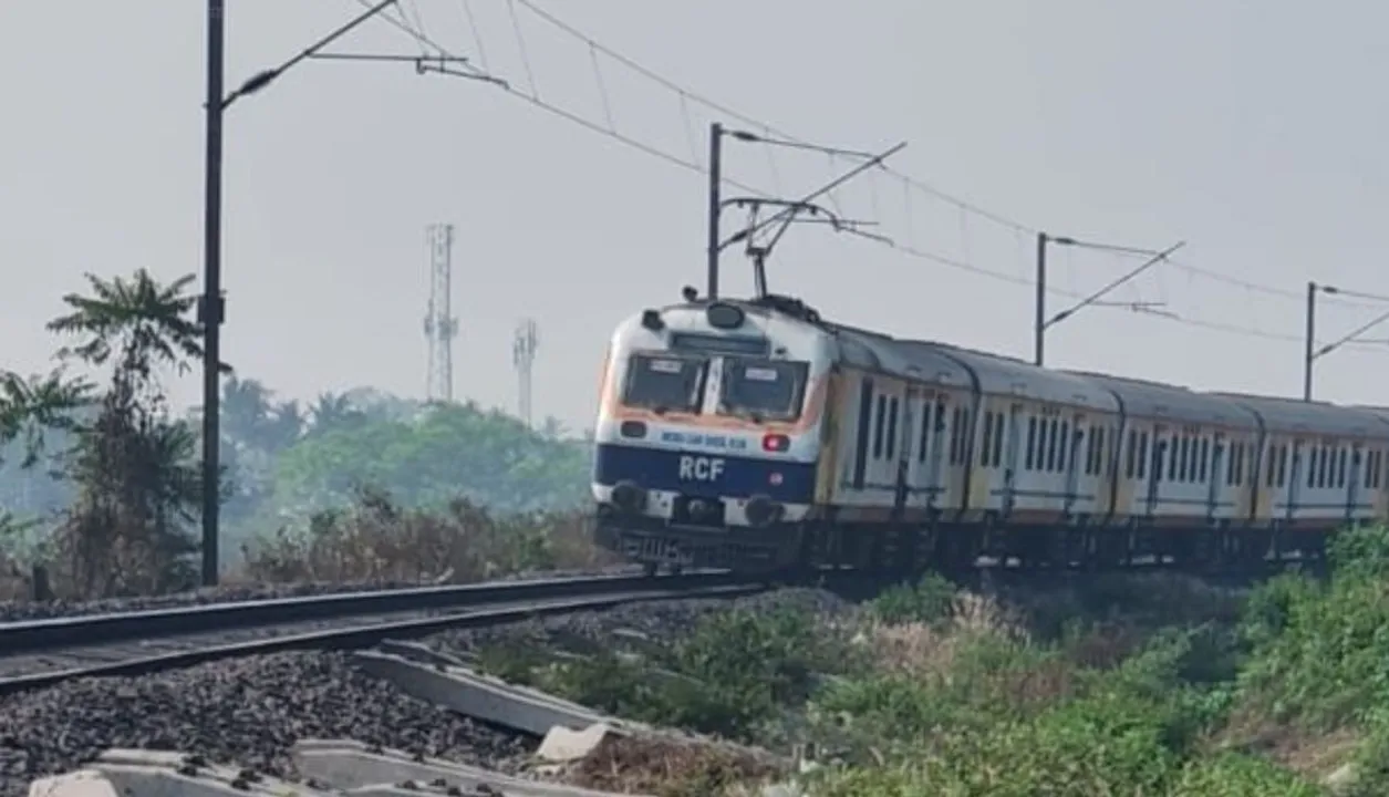 Face-to-face situation between MEMU trains in Cuttack; ECoR rules out any near-accident