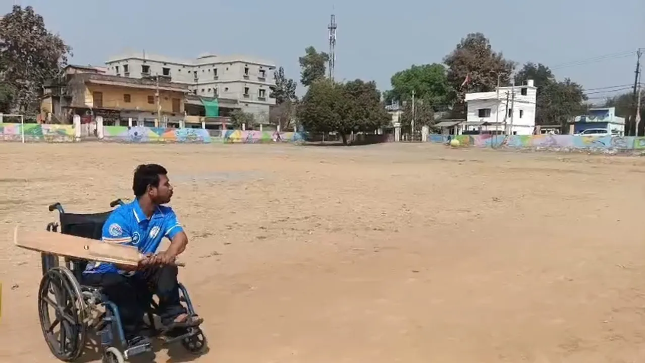  Mohammad Sarwar Ali, the divyang wheelchair cricketer from Sambalpur district, selected for 5th National Wheelchair Cricket Championship 2026 Photograph: (Sambad) 