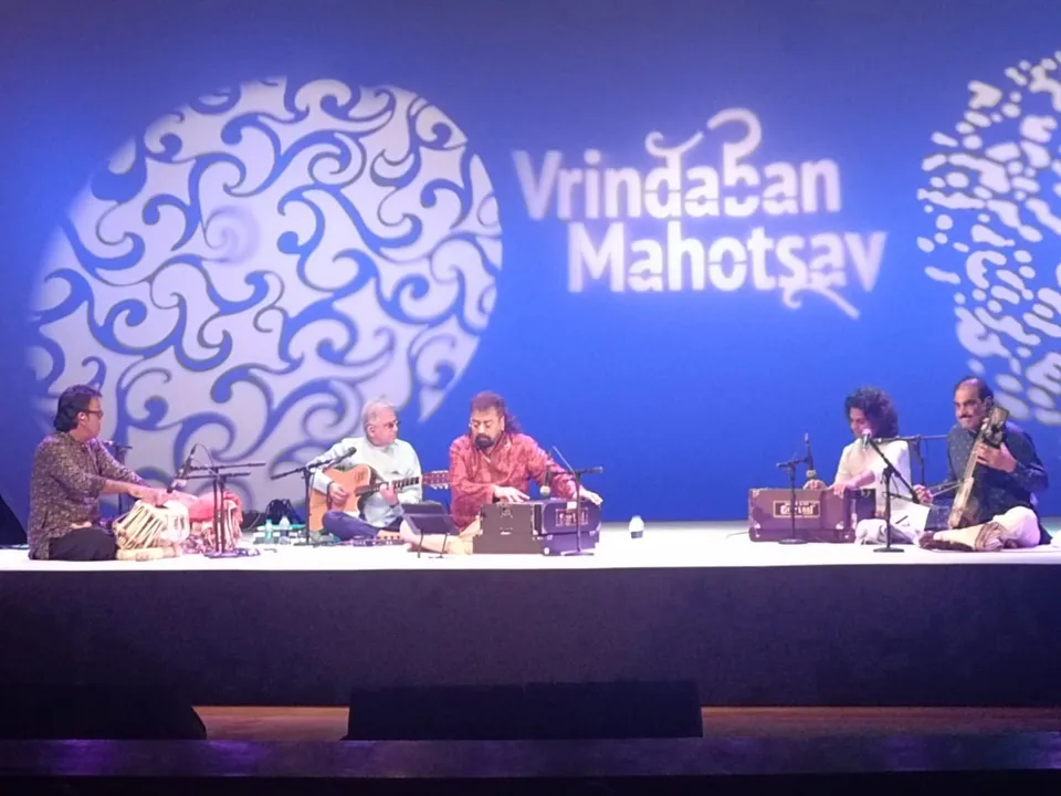  Padma Shri Hariharan’s Captivating Ghazals Steal the Show at Vrindavan Mahotsav