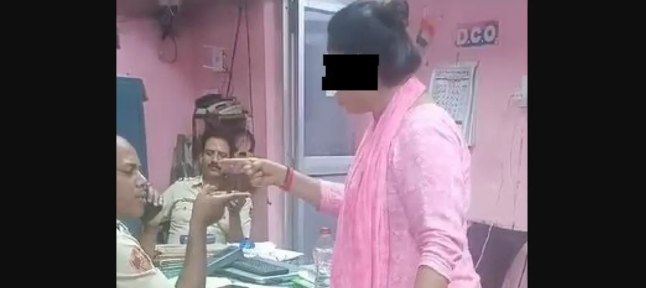  Viral video: 'Drunk' woman misbehaves with cops at Khandagiri Police Station in Bhubaneswar
