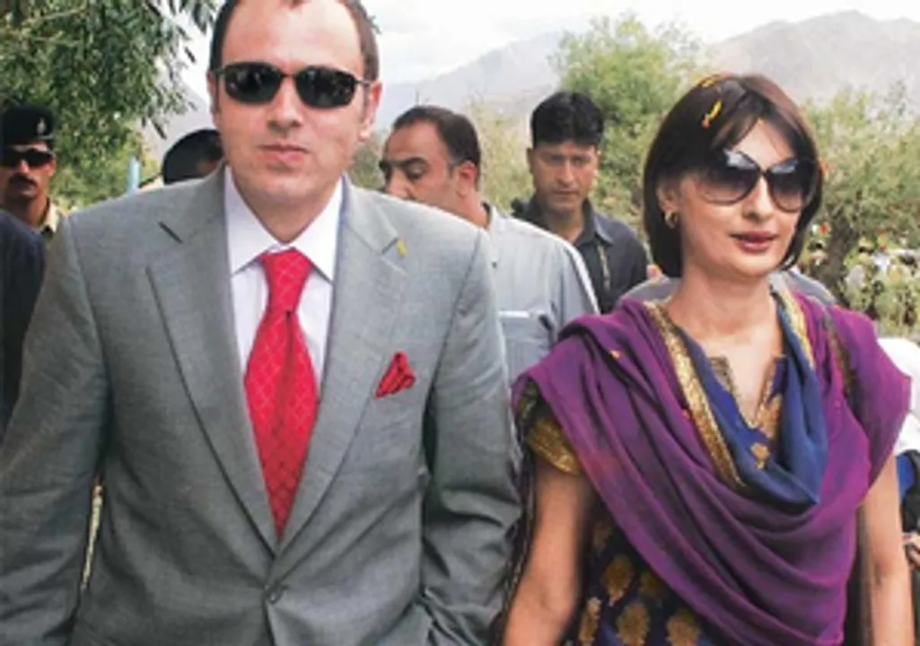  SC asks Omar Abdullah & estranged wife to go for mediation