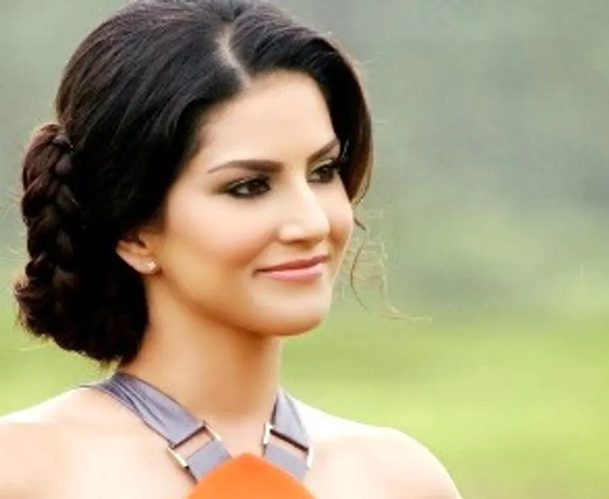  'Sunny Leone' tops Bihar job merit list, actress congratulates