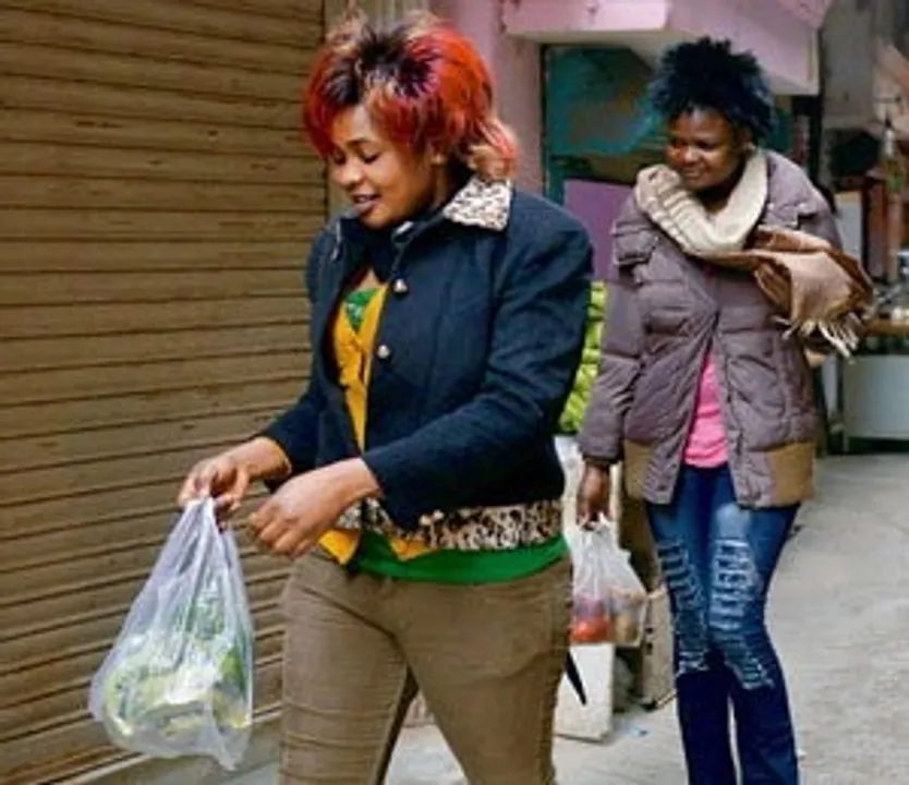  Happy Stay : Africans in Delhi ( pic courtesy : dailybhaskar.com) 