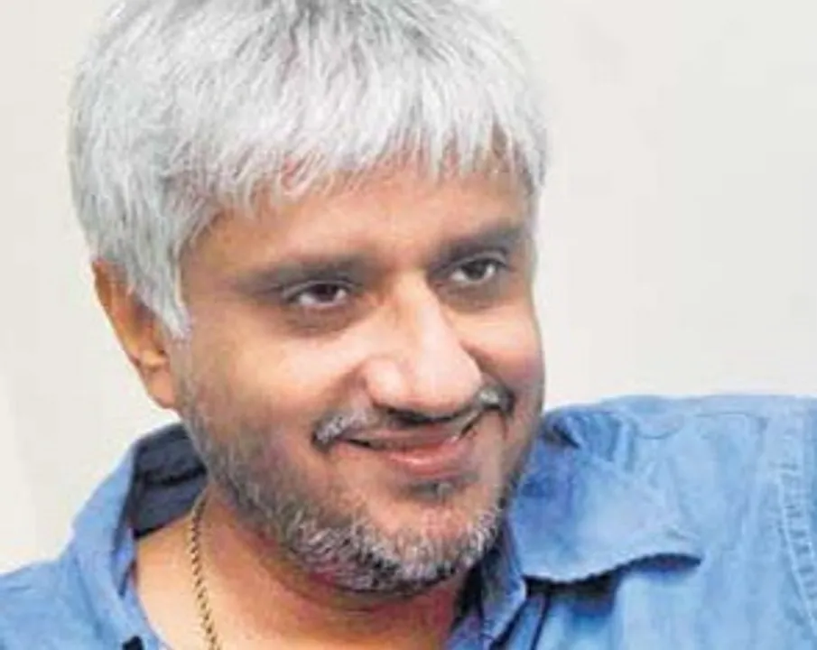  Vikram Bhatt 