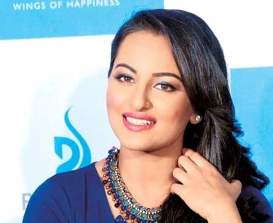  Sonakshi Sinha 