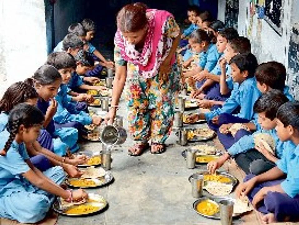  Odisha offers ₹1 lakh ex-gratia benefit for kin of Cook engaged in schools