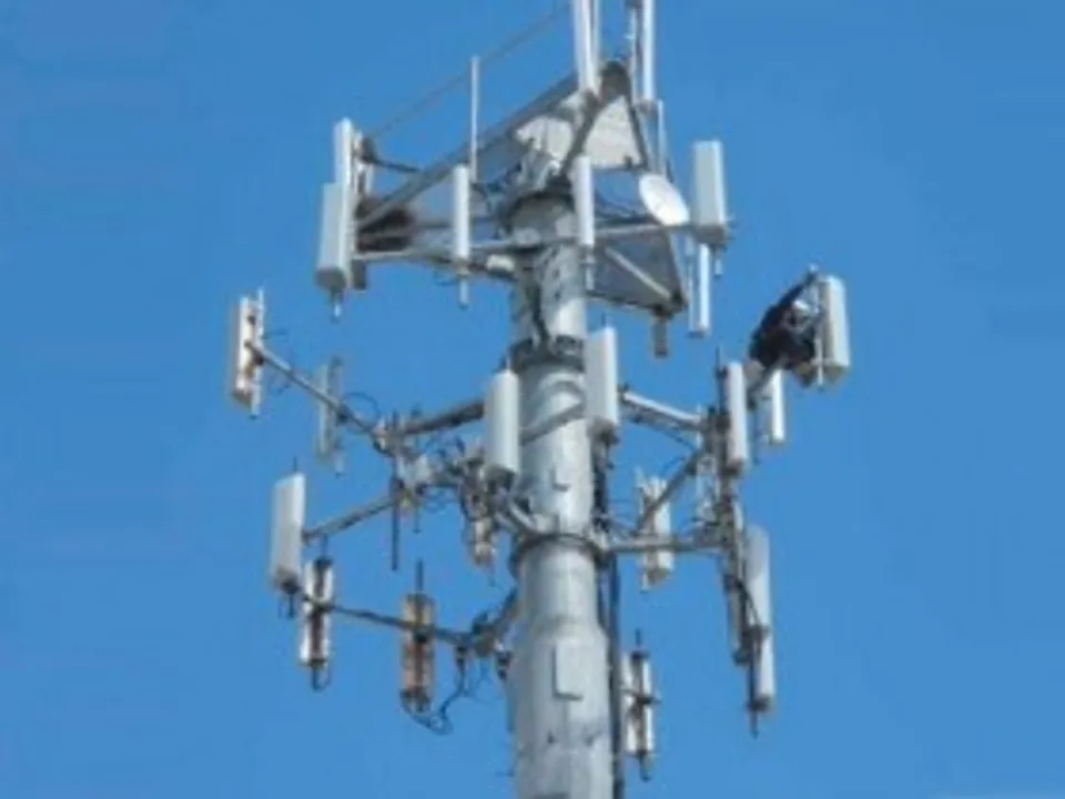  Satellite broadband spectrum not be auctioned but allocated administratively: Centre