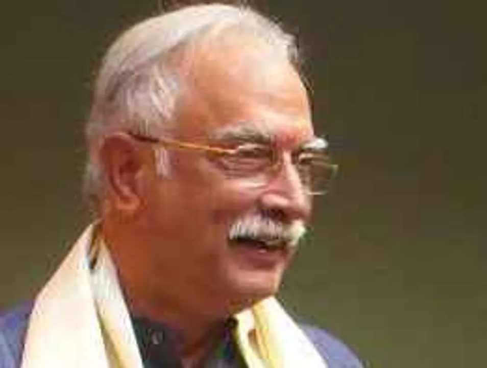  Civil Aviation Minister Ashok Gajapathi Raju 