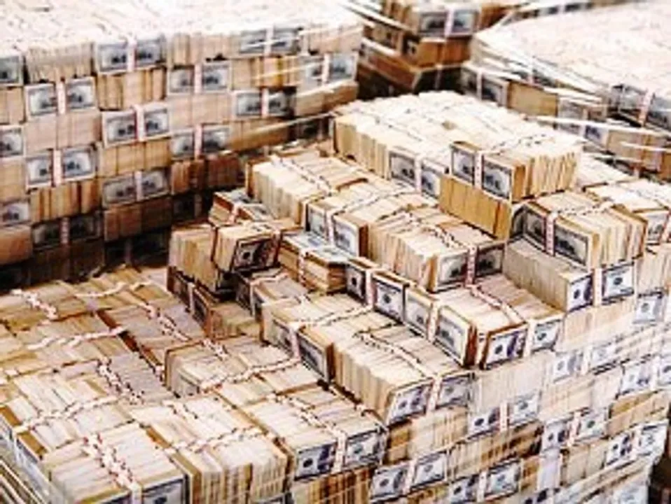  Black money: Government mulling banning cash transactions above Rs 3 lakh