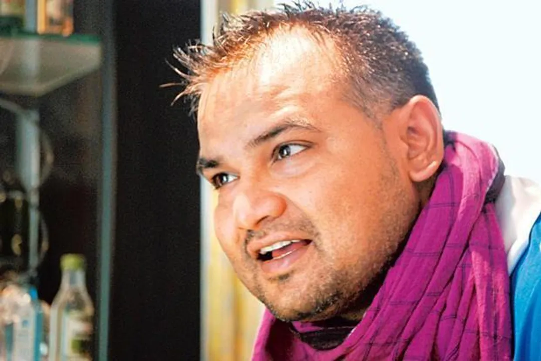  Nilamadhab Panda refutes Odisha Sun Times report; seeks apology
