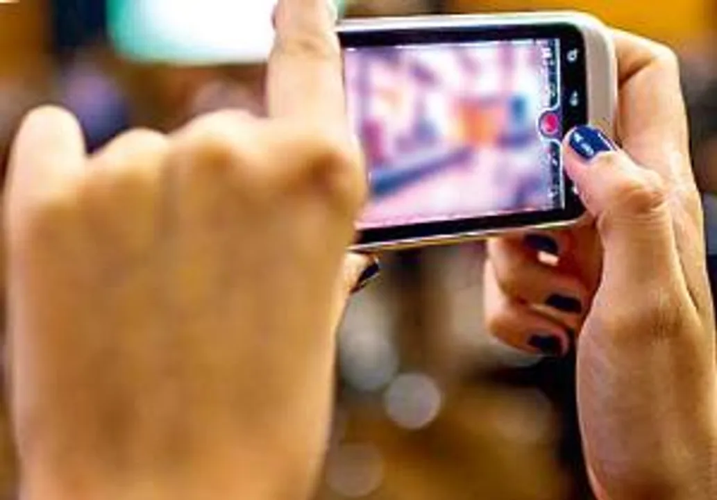  10 lakh Indian digital content creators likely to earn Rs 40K a month each