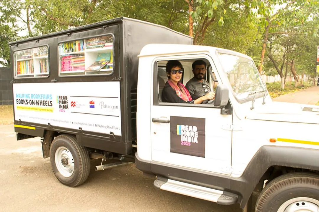  Odisha couple start pan-India trip to promote book reading
