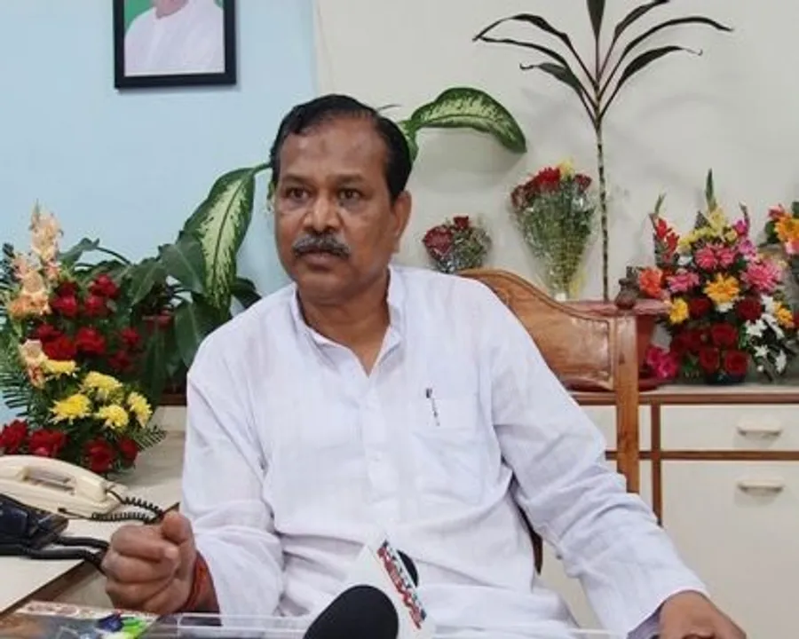  Odisha FM meets with experts to shape state budget
