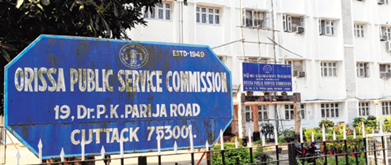  Chandan Kumar Rath tops OES exam