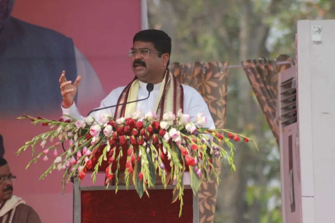  Pradhan attacks Odisha government on farmers issue