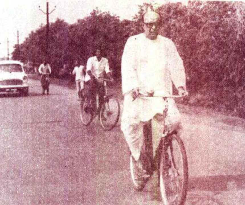  Biju Patnaik cycled all the way to Peshawar!