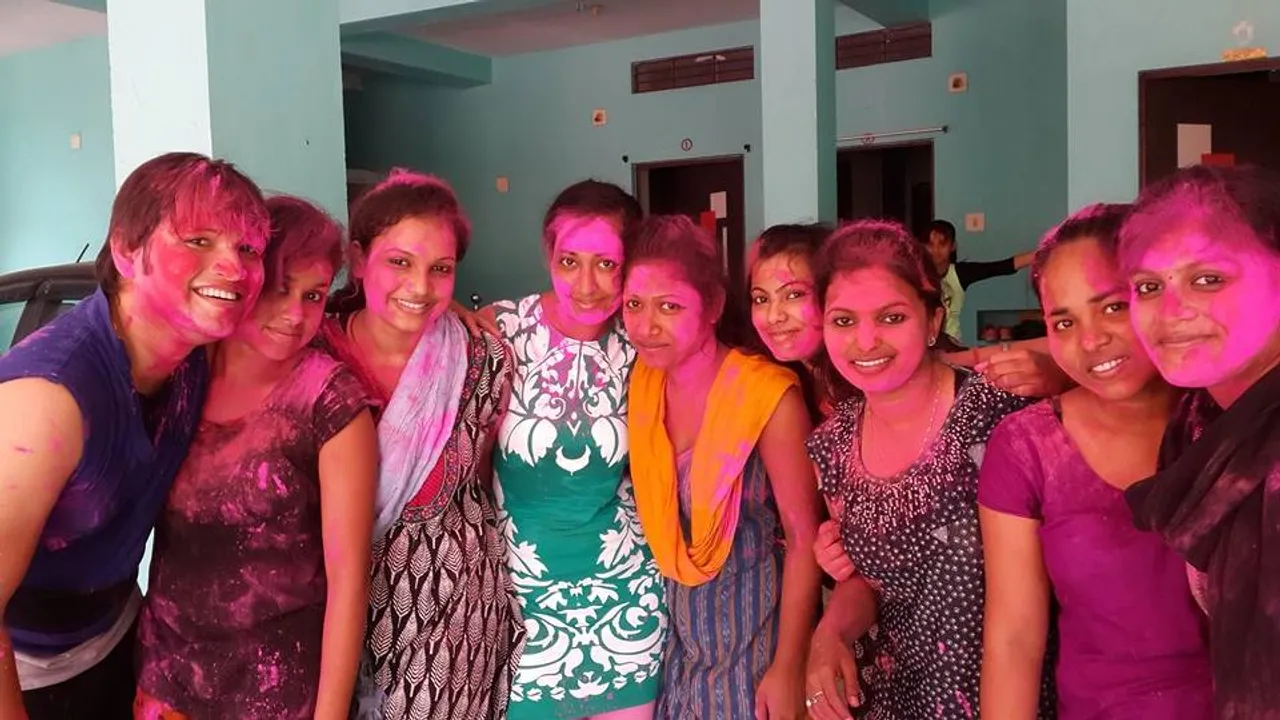  Odisha celebrates Holi with fervour