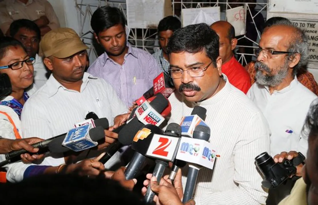  Odisha govt is paralysed, incompetent and corrupt, says Dharmendra