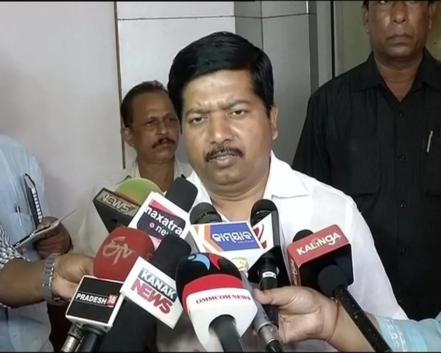  Odisha govt orders third party probe into SCB fire