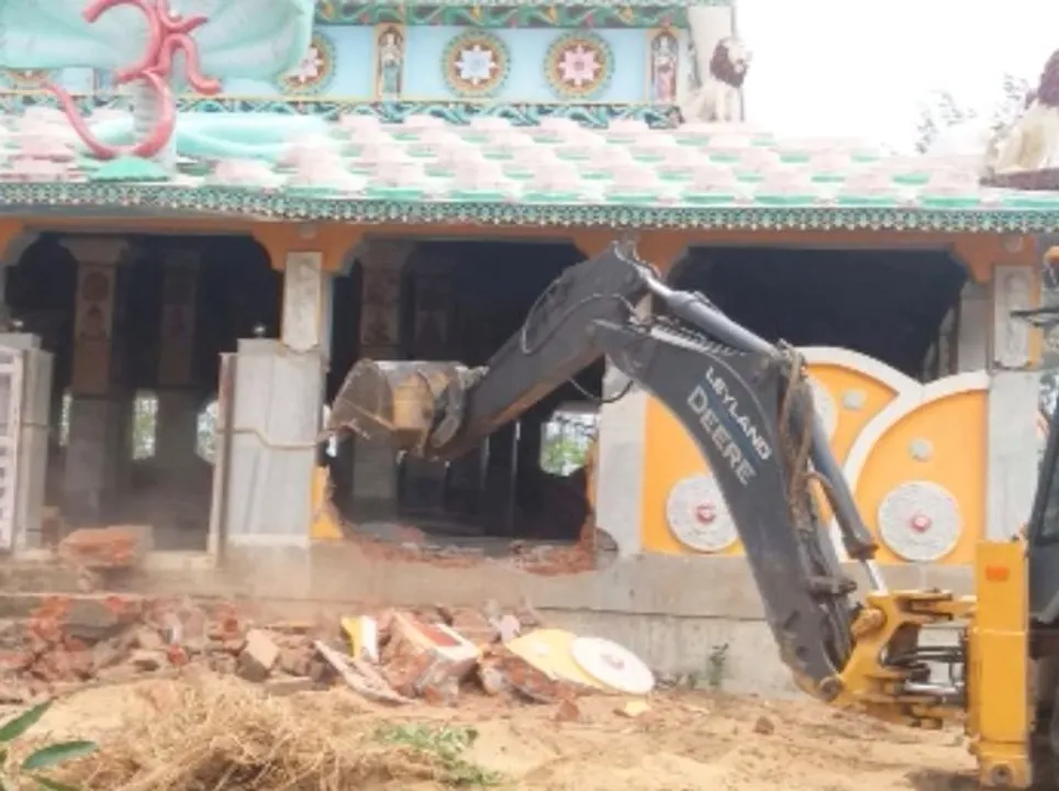  Demolition drive begins at Odisha’s Bana baba ashram