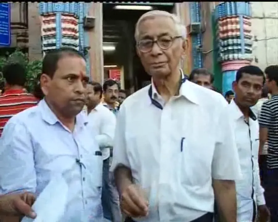  Jagamohana repair in Odisha’s Puri; steel frame work from today