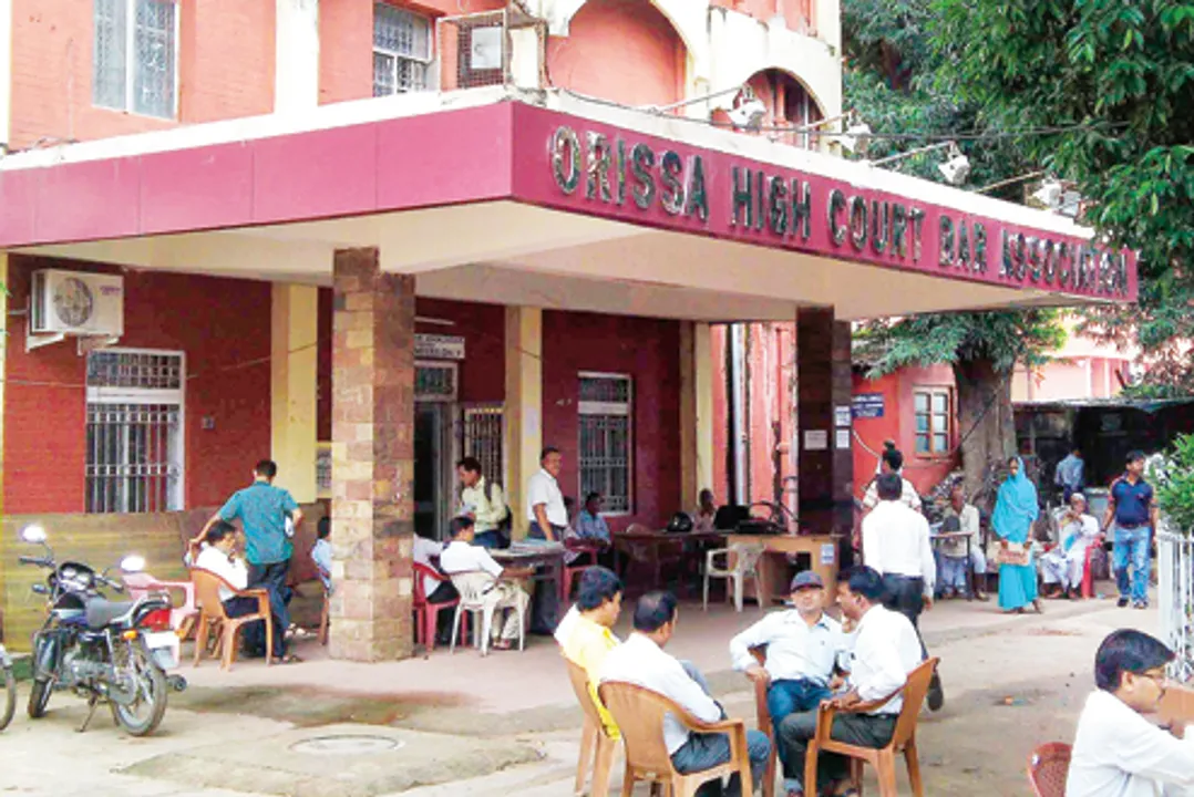  Odisha HC lawyers call off cease work