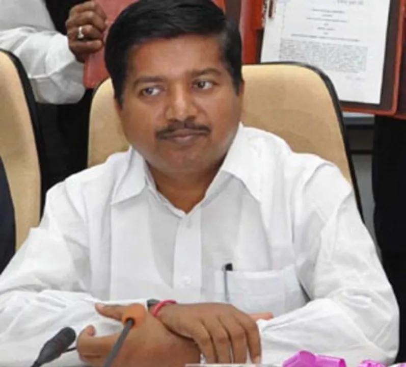  Odisha govt warns of stringent action against hoarders, black marketers