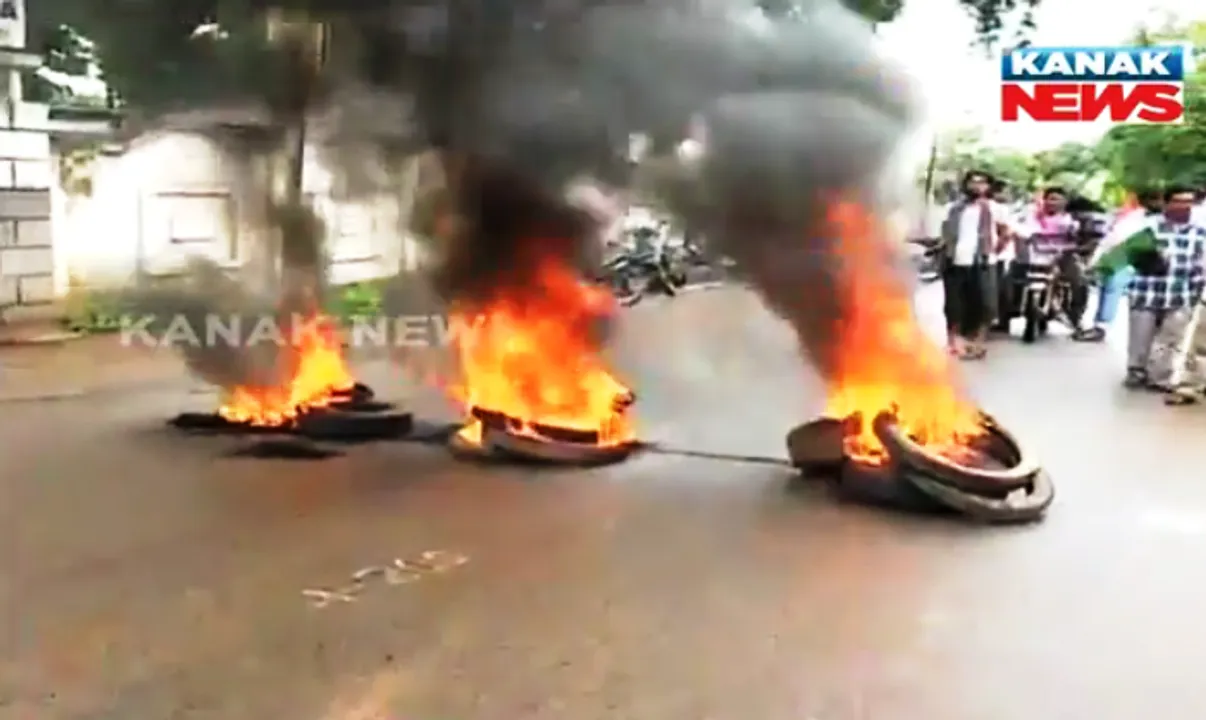  Bandh call by Cong, BJP paralyzes normal life in Odisha's Kandhamal