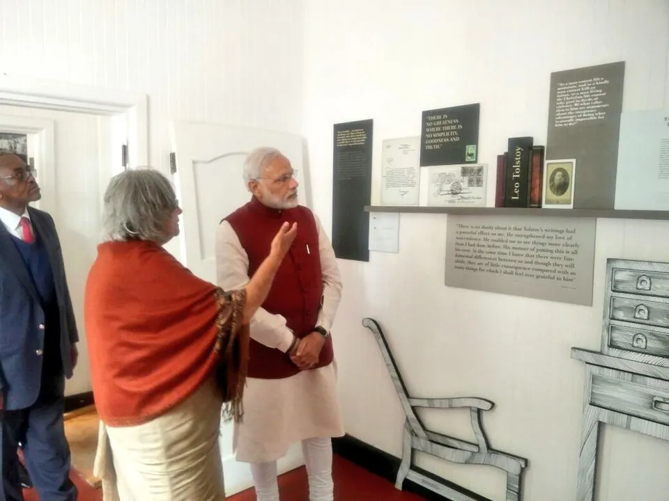  Pic. twitter.com/meaindia 