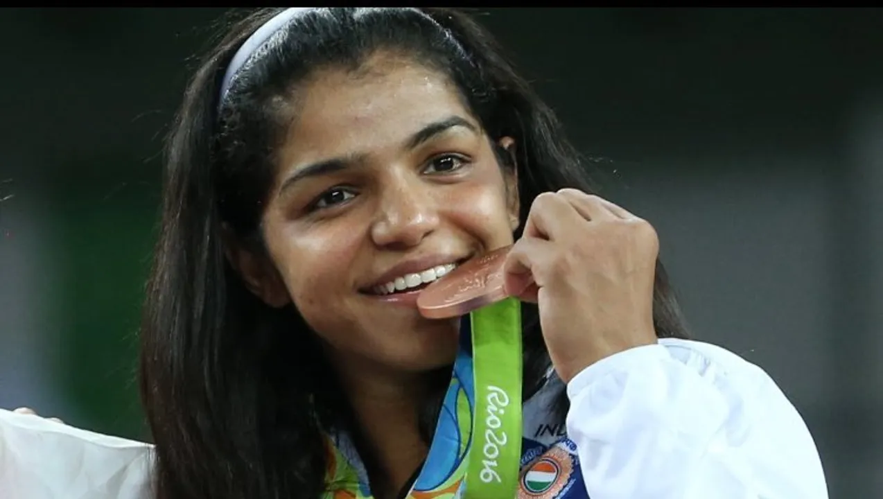  Rio Olympics: Spirited Sakshi takes bronze to open India's account