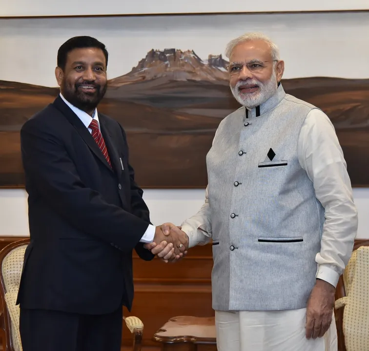  Pic.. twitter.com/meaindia 