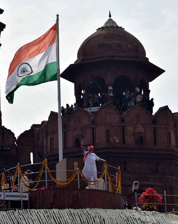  Pic. twitter.com/narendramodi 