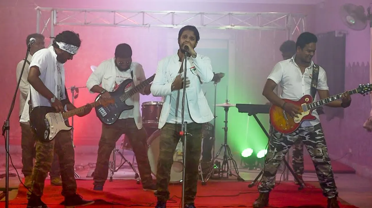  This new patriotic music video of Vighnanz band will make you proud as an Indian