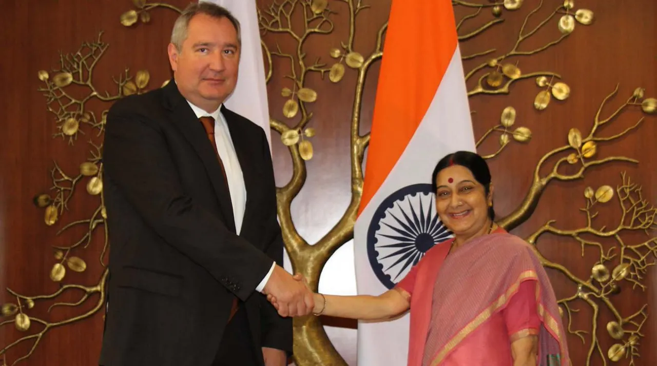  Pic. twitter.com/meaindia 