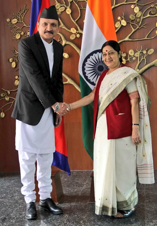  Pic.twitter.com/meaindia 