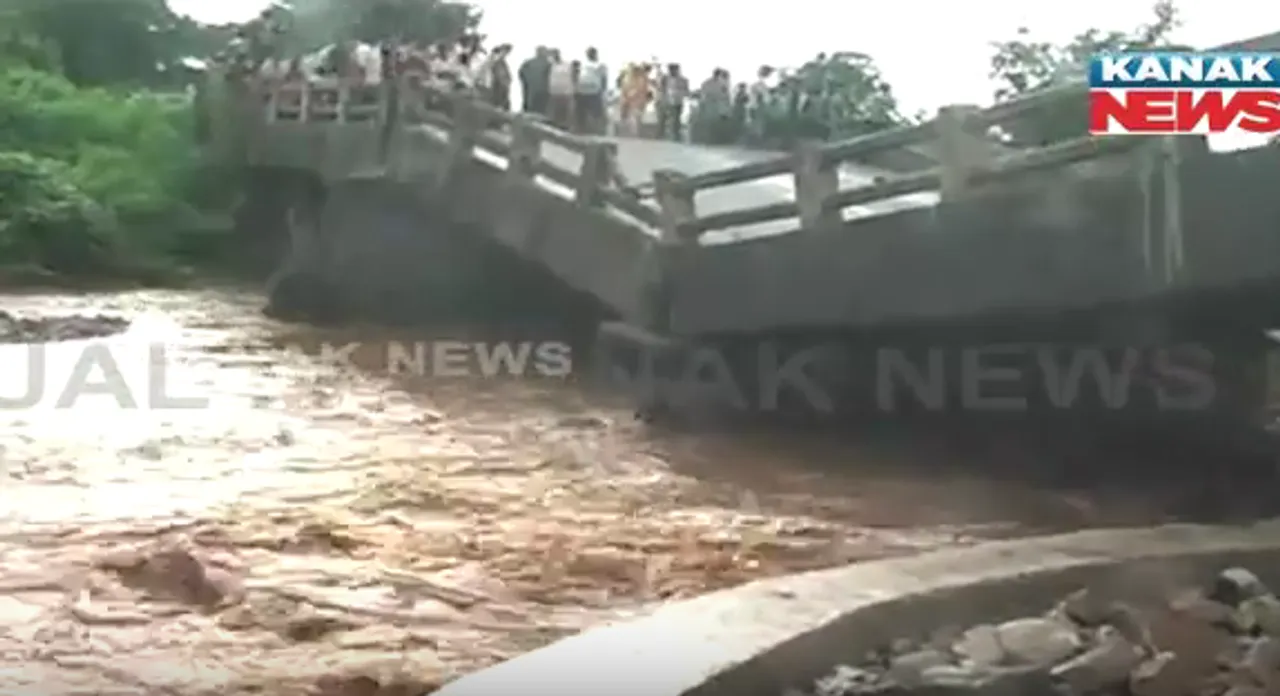  Canal bridge caves in; transportation disrupted on NH-49 in Odisha