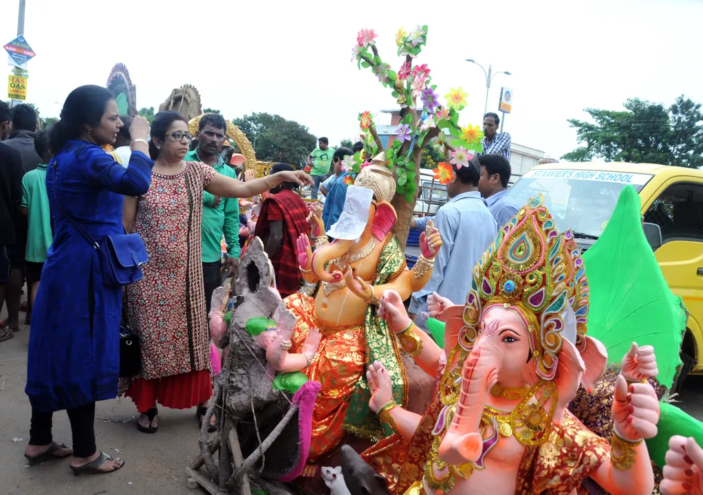  Showers may pour cold water on twin festivities in Odisha