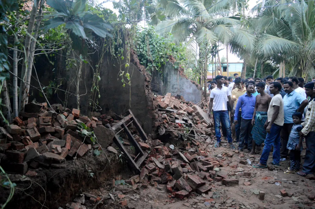  At least one killed, 28 injured as wall collapses in Odisha school